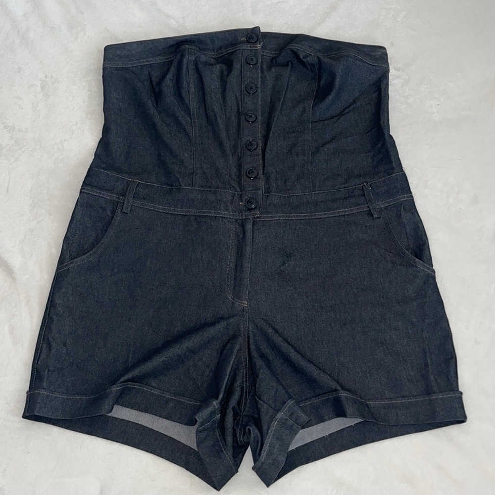 Torrid Dark Denim shorts romper sleeveless style P25415 Sz20 Excellent Condition